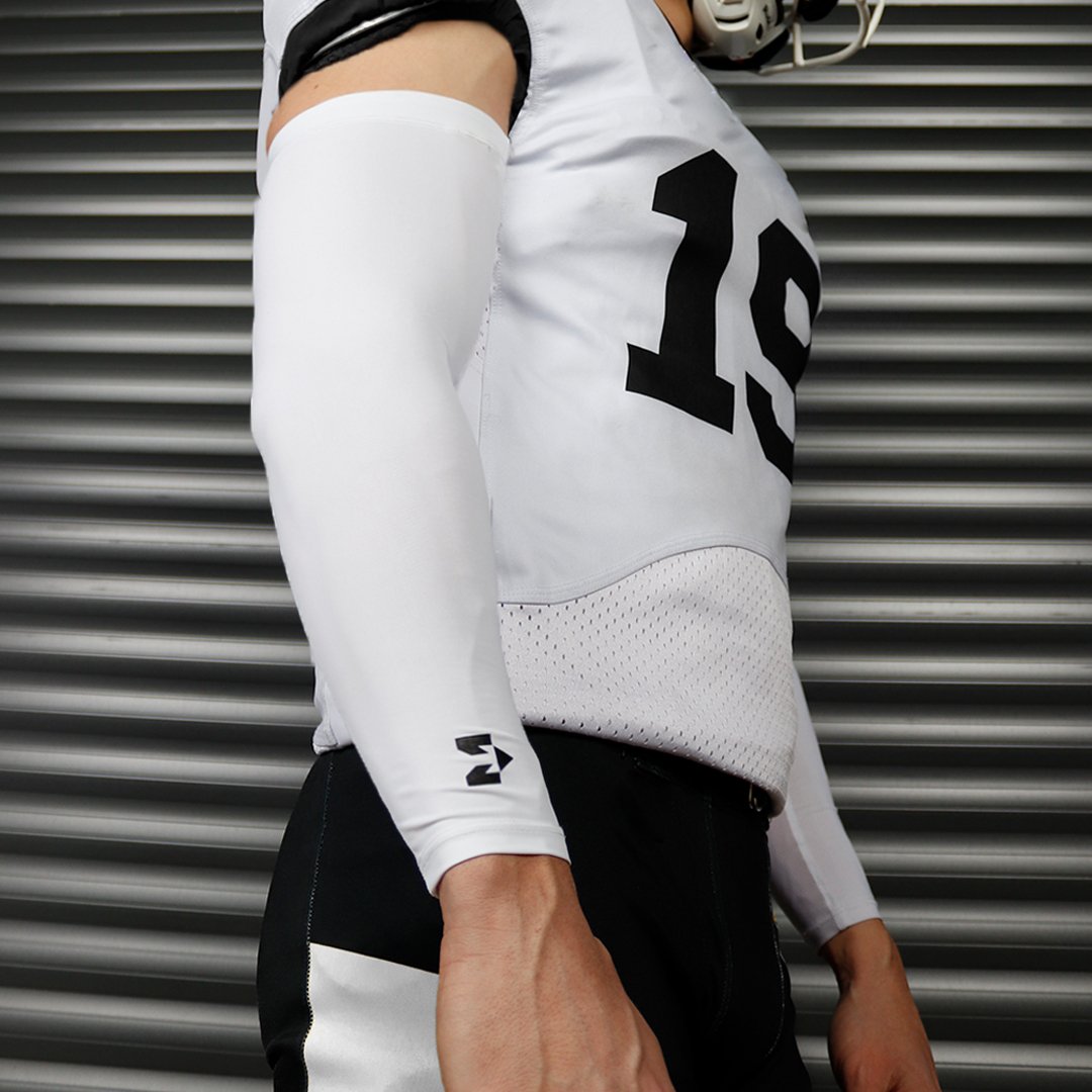 FLEXY™ ARM SLEEVE White - 🥷🏼IMPROVE ATHLETES🥷🏼